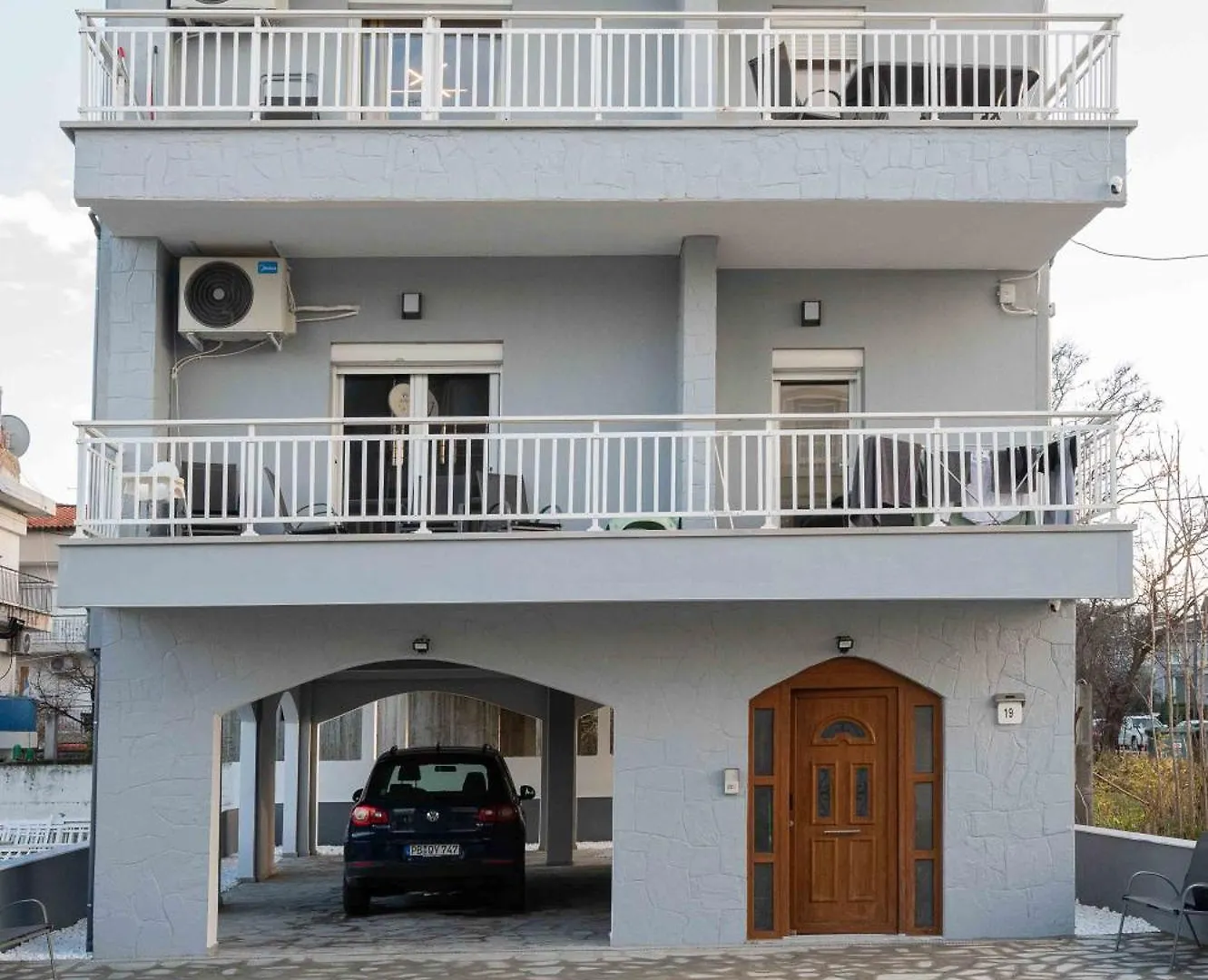 Noah Sea-View Apartments Néoi Epivátai