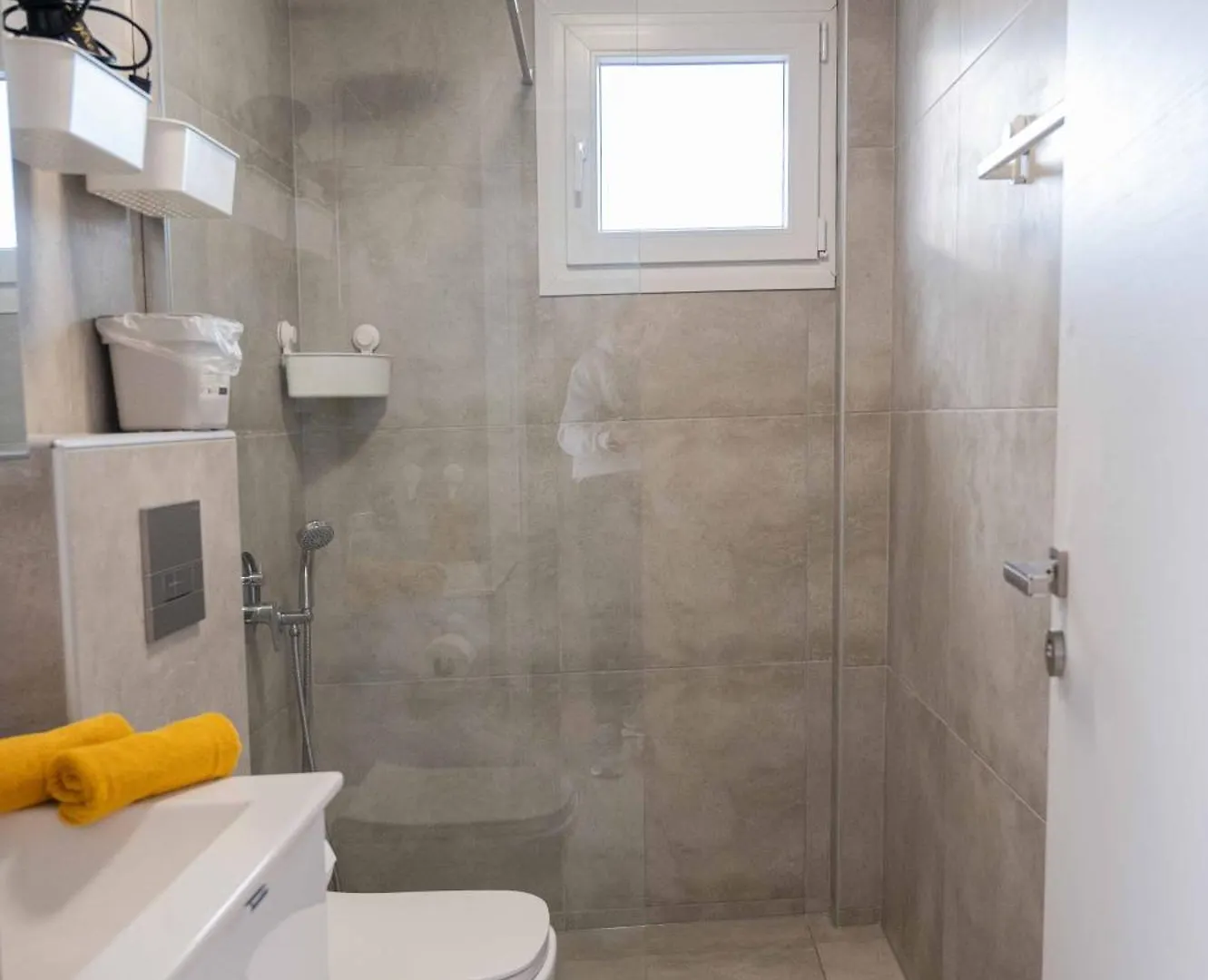 Noah Sea-View Apartments Néoi Epivátai